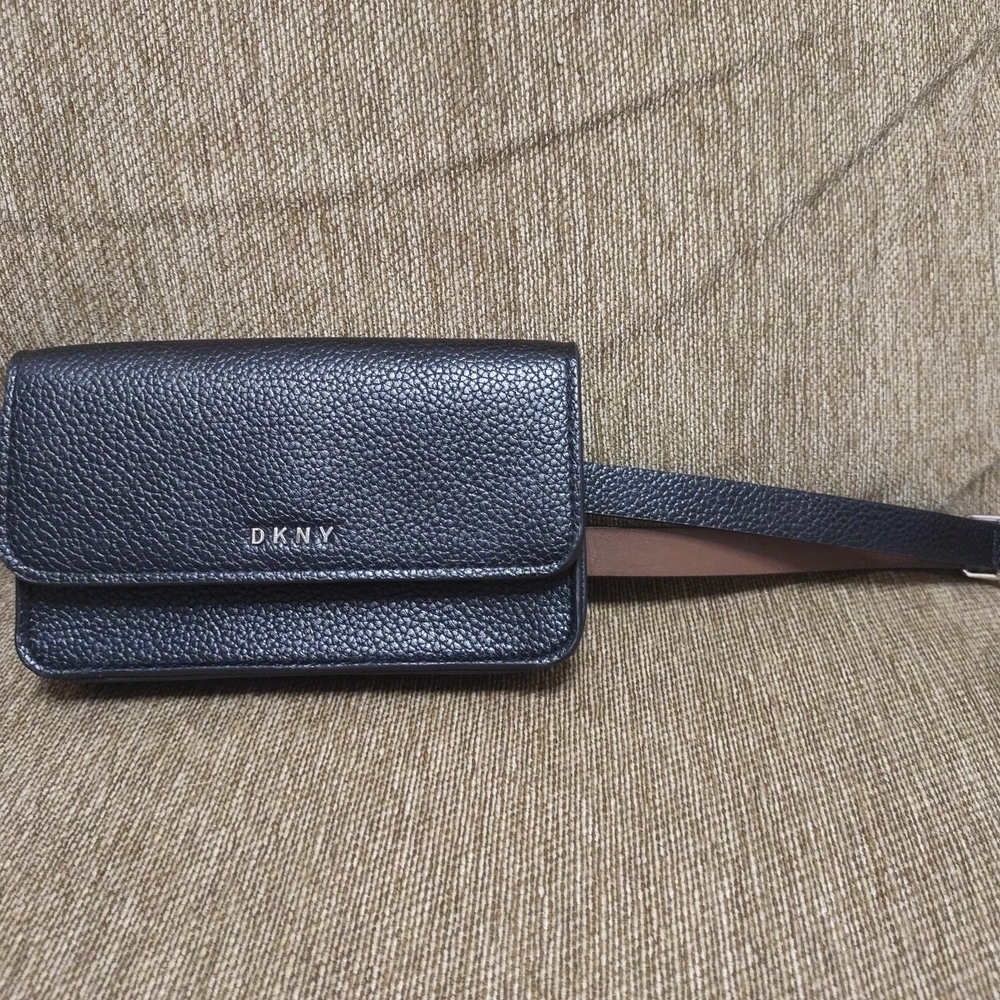 DKNY Mini Belt Bag For Women's, Synthetic  Black Leather - Picture 2 of 9